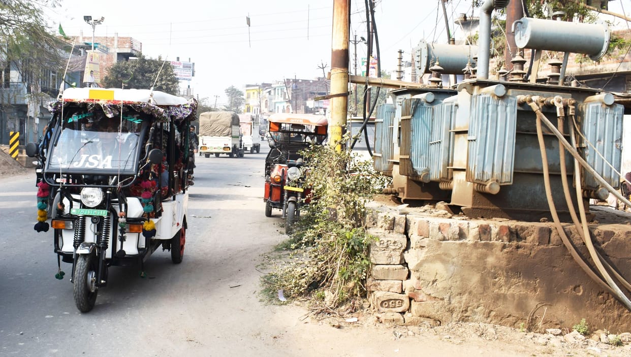 Yamraj became a transformer without barricading in the city