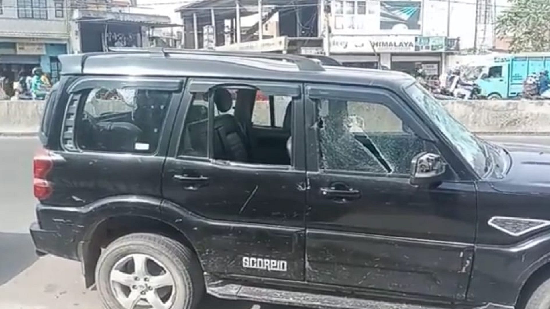 Phaphamau Murder Case: Bulldozer ran at the house of the accused in the murder case