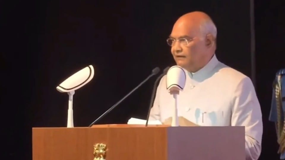 President Ram Nath Kovind left for Paraunkh, wore kurta-pyjama and sadri for the first time