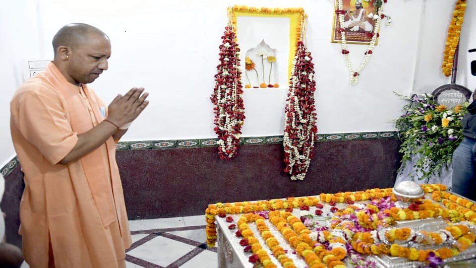 Sant Kabir Nagar Before the President's visit, CM Yogi gave instructions to the officers, no one should face any problem in the midst of perfect security arrangements