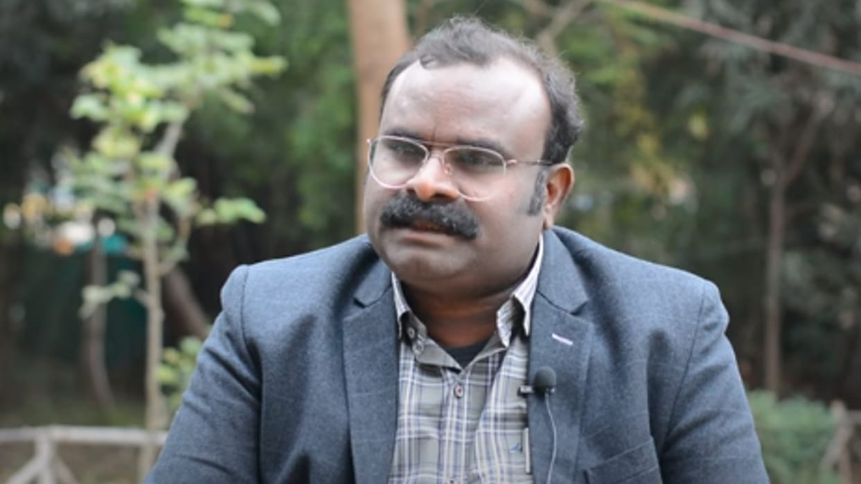 Food Poisoning in Mandla: MLA played his doctor religion, cooperated in the treatment of the sick due to food poisoning