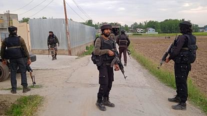jammu kashmir: Terrorists shot policeman in Anantnag
