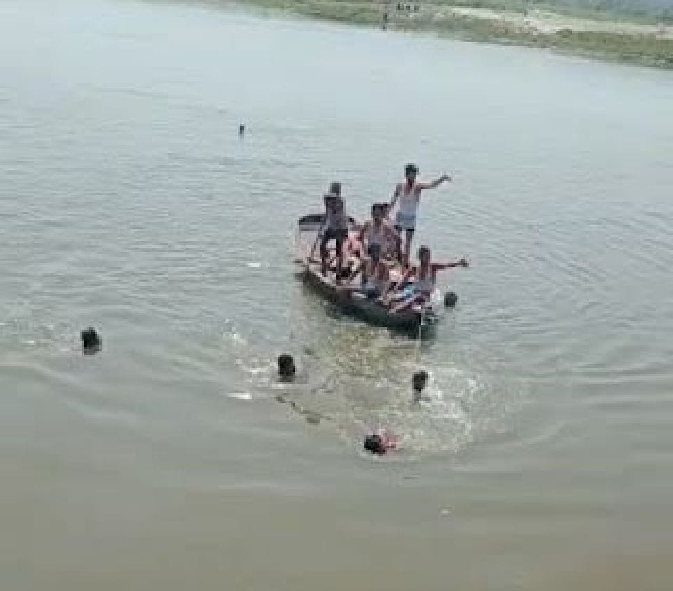 Azaan and Farad drowned in saving Adnan and Arbaaz