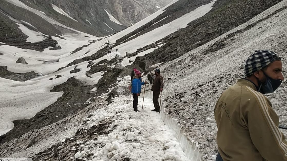 Amarnath Yatra 2022 work of repair and snow removal on the Yatra route is going fastly soon it will be cleared security arrangements tights