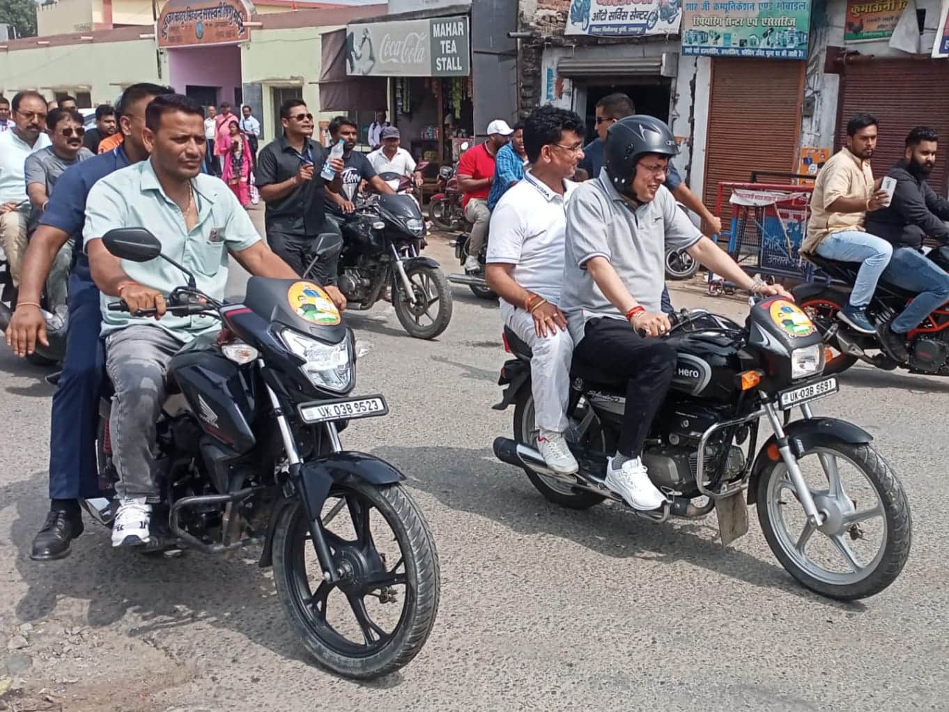 Uttarakhand Champawat Bypolls: CM Pushkar Singh Dhami came out on bike to campaign door to door, see Photos