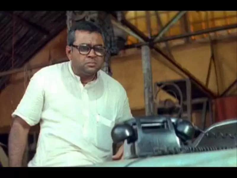 Paresh Rawal birthday today, see 10 rare pictures related to his characters and family