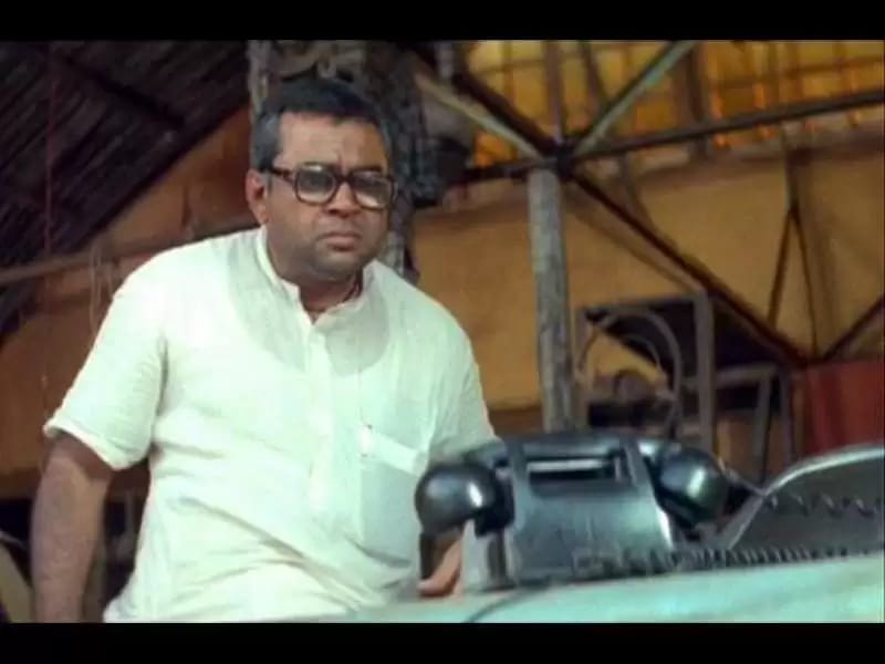 Paresh Rawal birthday today, see 10 rare pictures related to his characters and family