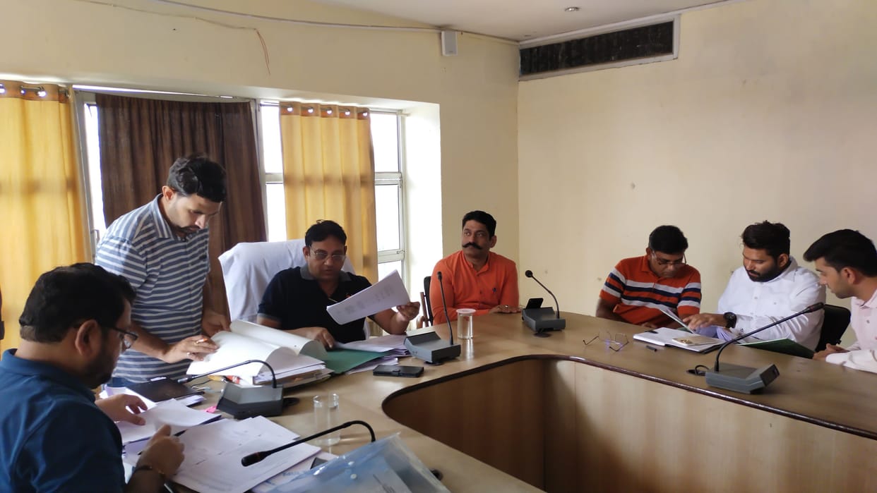Municipal elections: No nomination came on the first day, 71 candidates have taken no dues