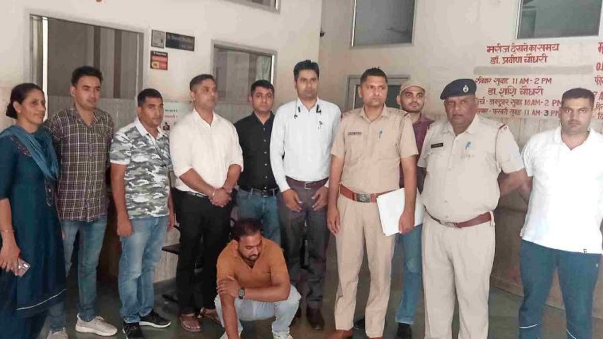 Doctor couple and middleman arrested in case of fetal sex test in Narnaul of Haryana