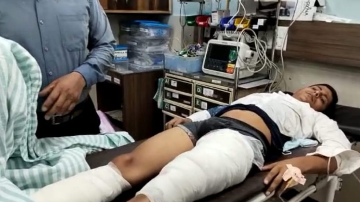 Accident: Uncle-nephew injured after DCM hit the scooty in Meerut, LLB student dragged for 100 meters