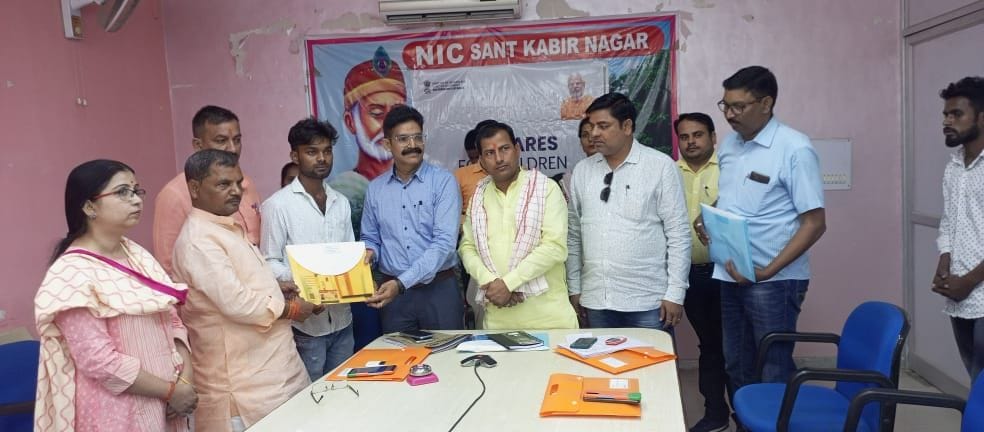 give cheque of four children