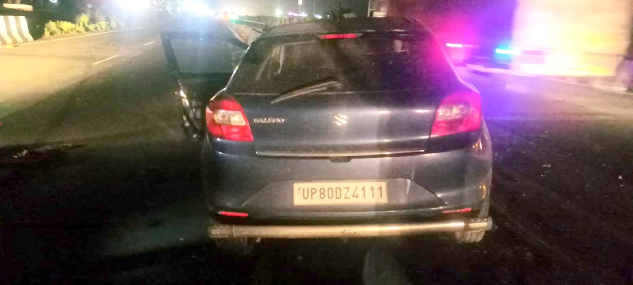 High speed car collided with culvert in Etawah, painful death of couple