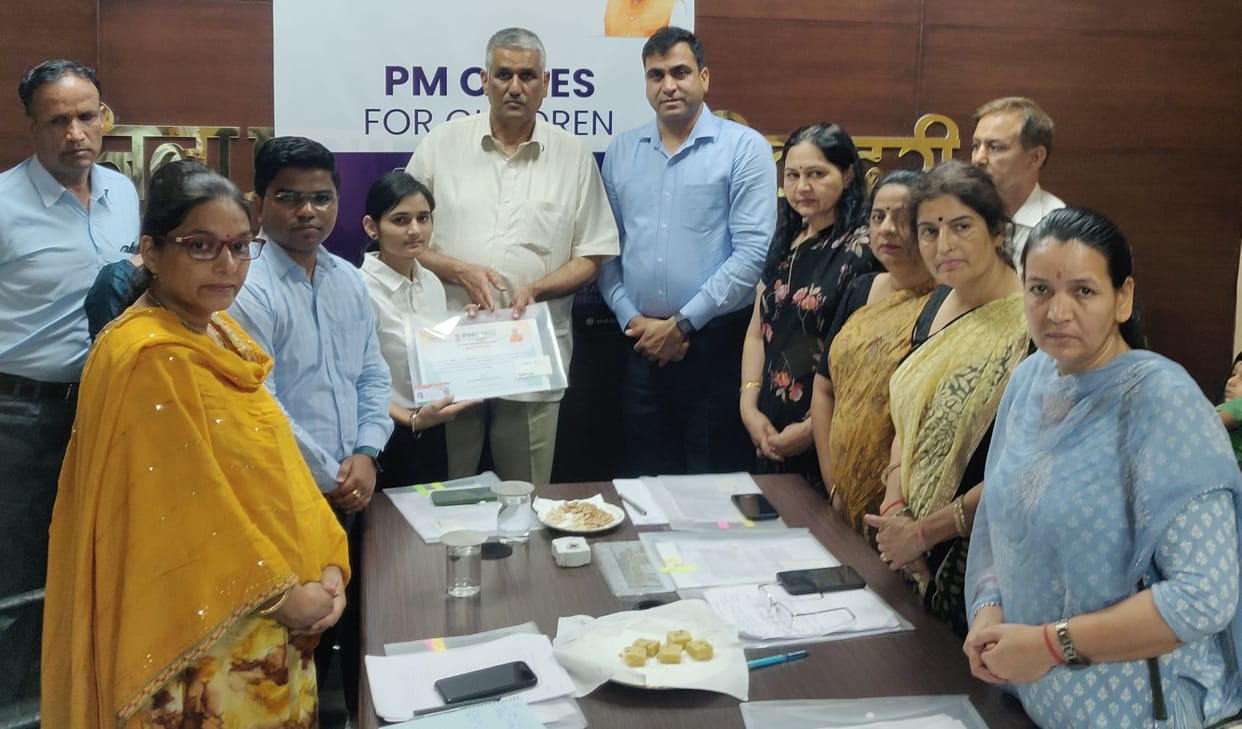 PM interacts with children orphaned in Corona through virtual medium