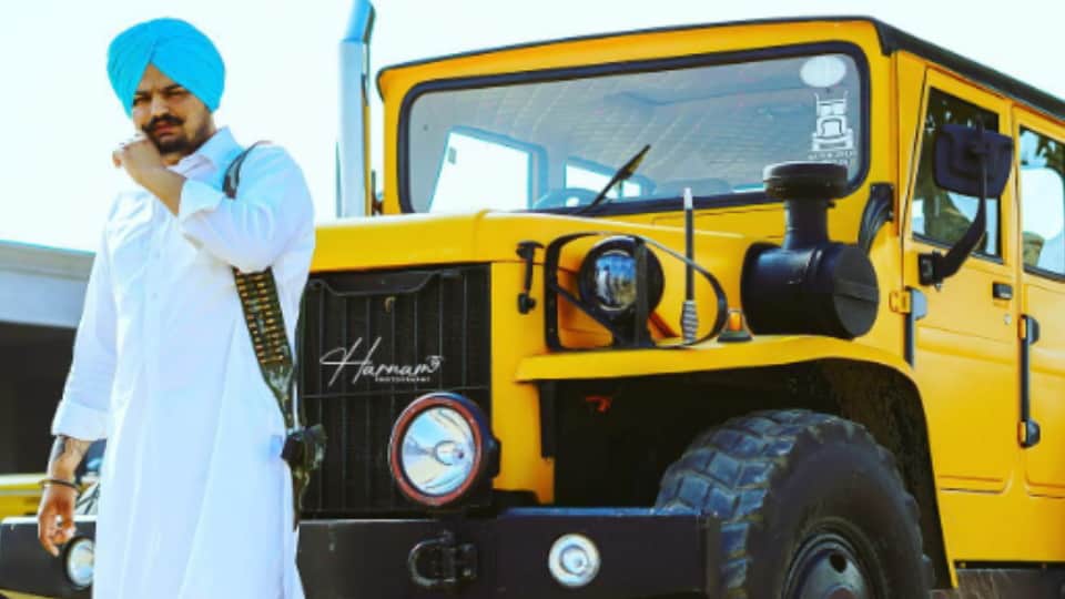 Punjabi Singer Sidhu Moose Wala Net Worth Car Collection All You Need To Know News in Hindi