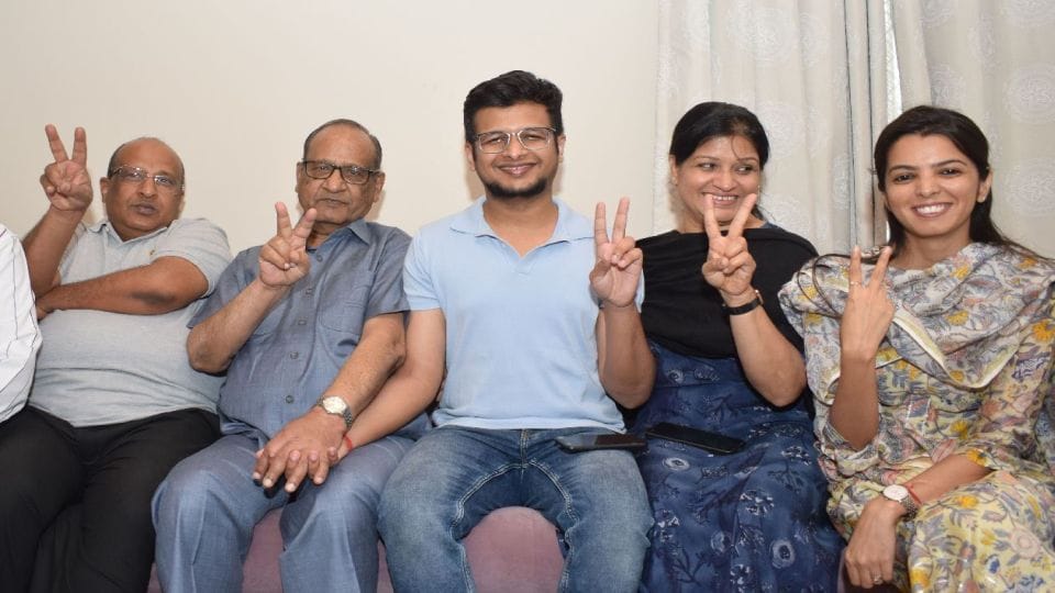 UPSC Civil Service Final Result 2021 Agra Saksham Goyal got 27th rank in UPSC exam