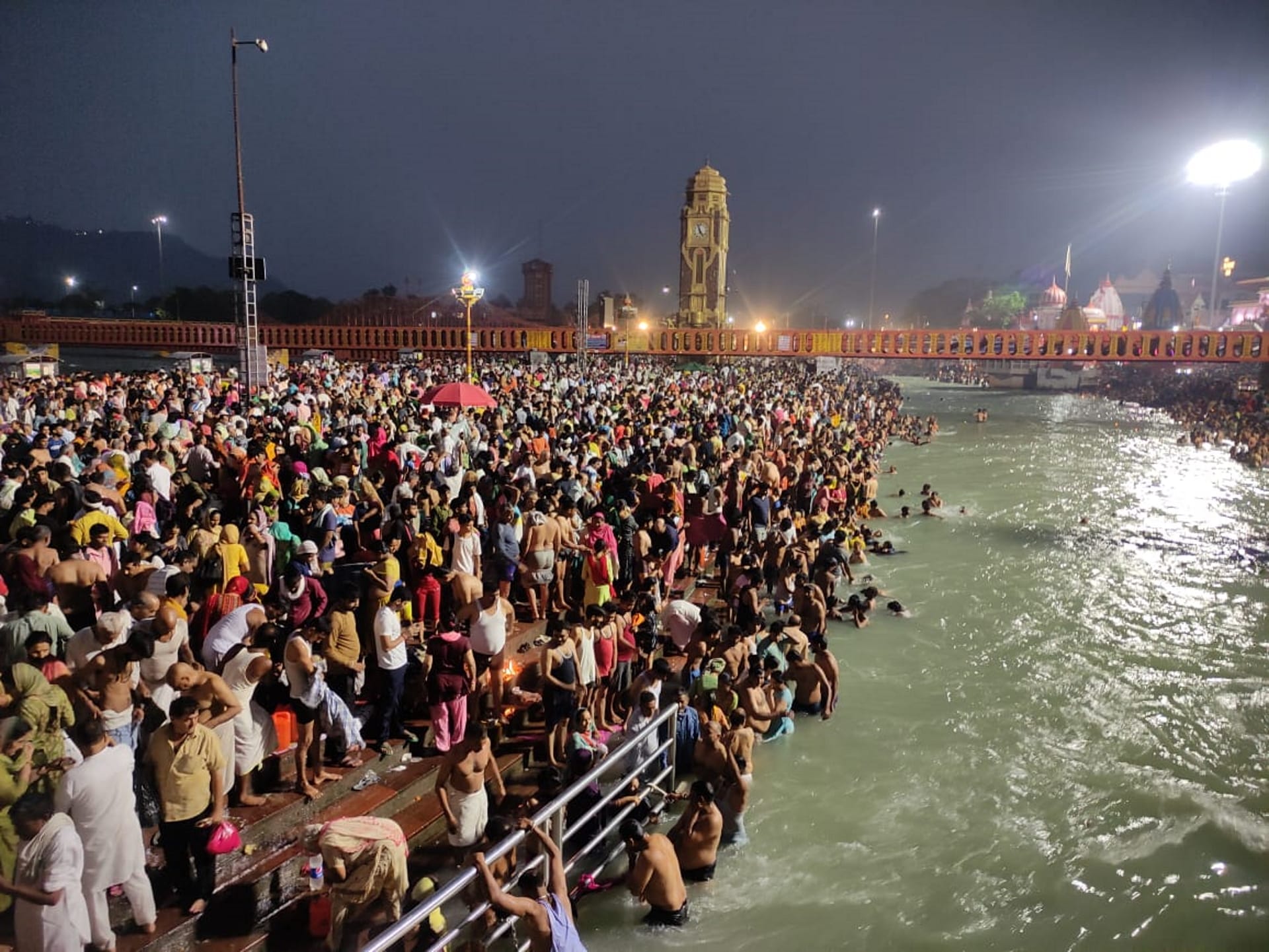 Travel Ideas: Places to Visit Located Near River Banks Know Trip Fare