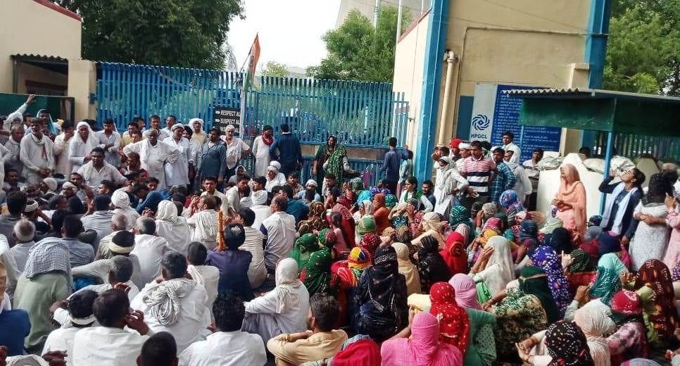 The case of the ongoing dharna at the thermal gate-