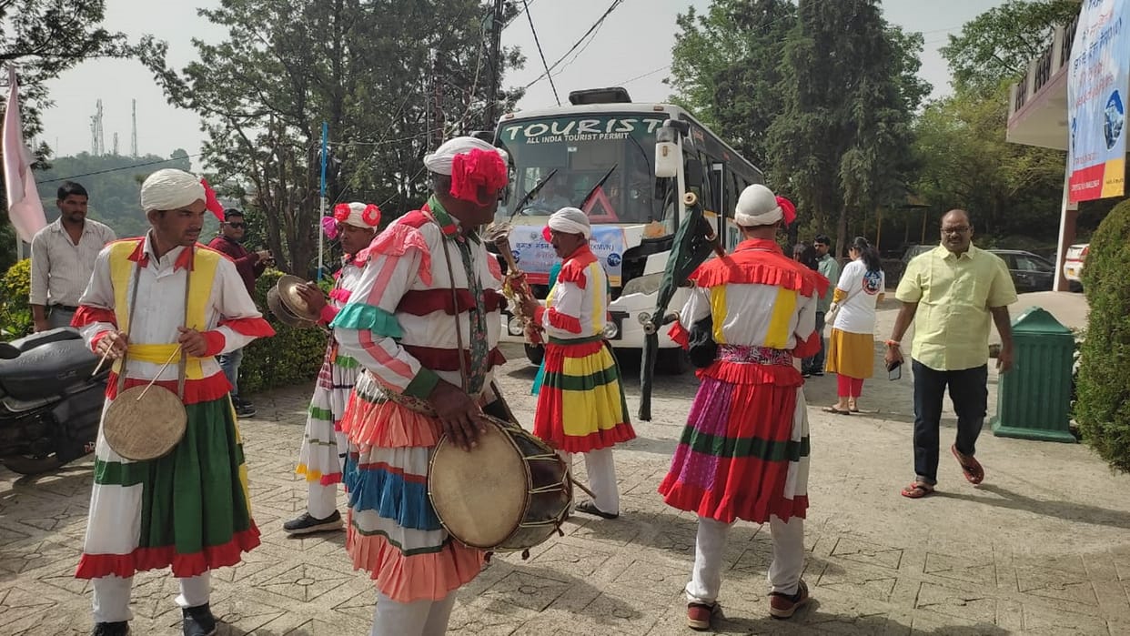 Adi Kailash Yatra 2022, first group of 30 passengers reached Bhimtal