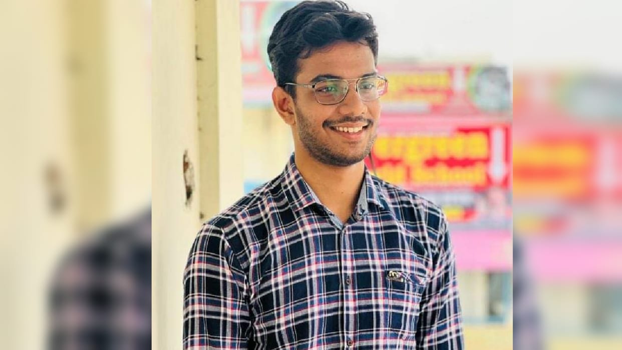 UPSC Result Arpit Gupta of Gorakhpur ranked 54th in the country
