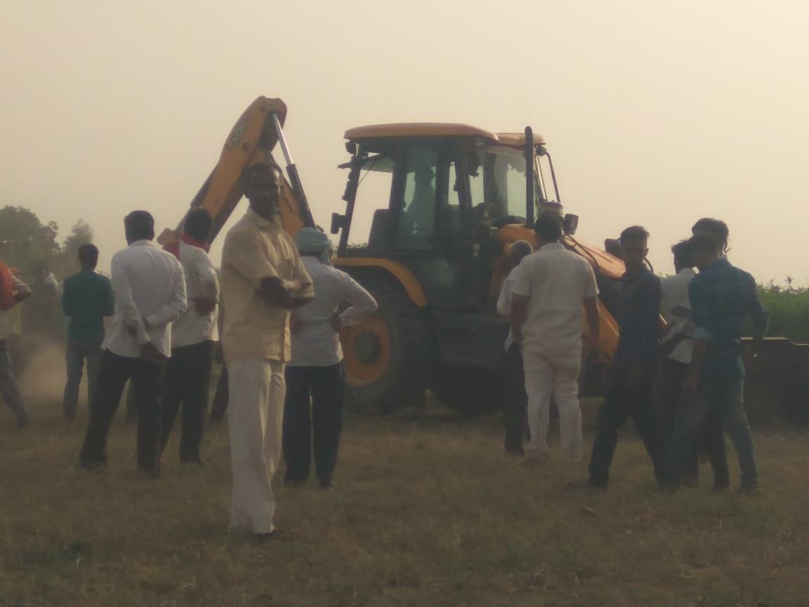 The relatives, adamant on the insistence of arrest, agreed to the last rites of the dead body after six hours
