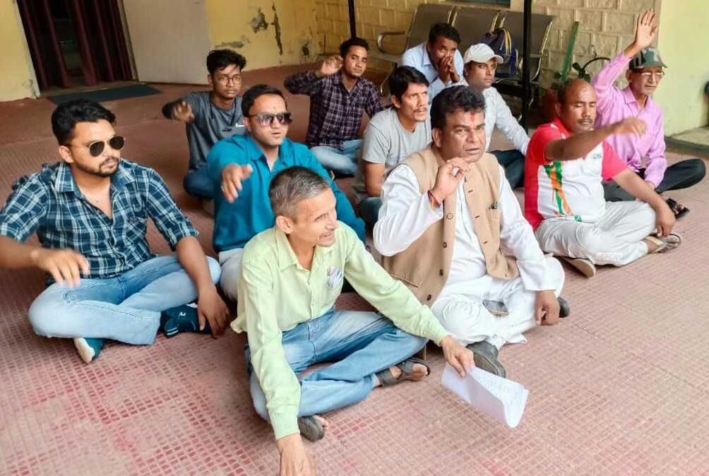 Protest over BPL Ration Card issue
