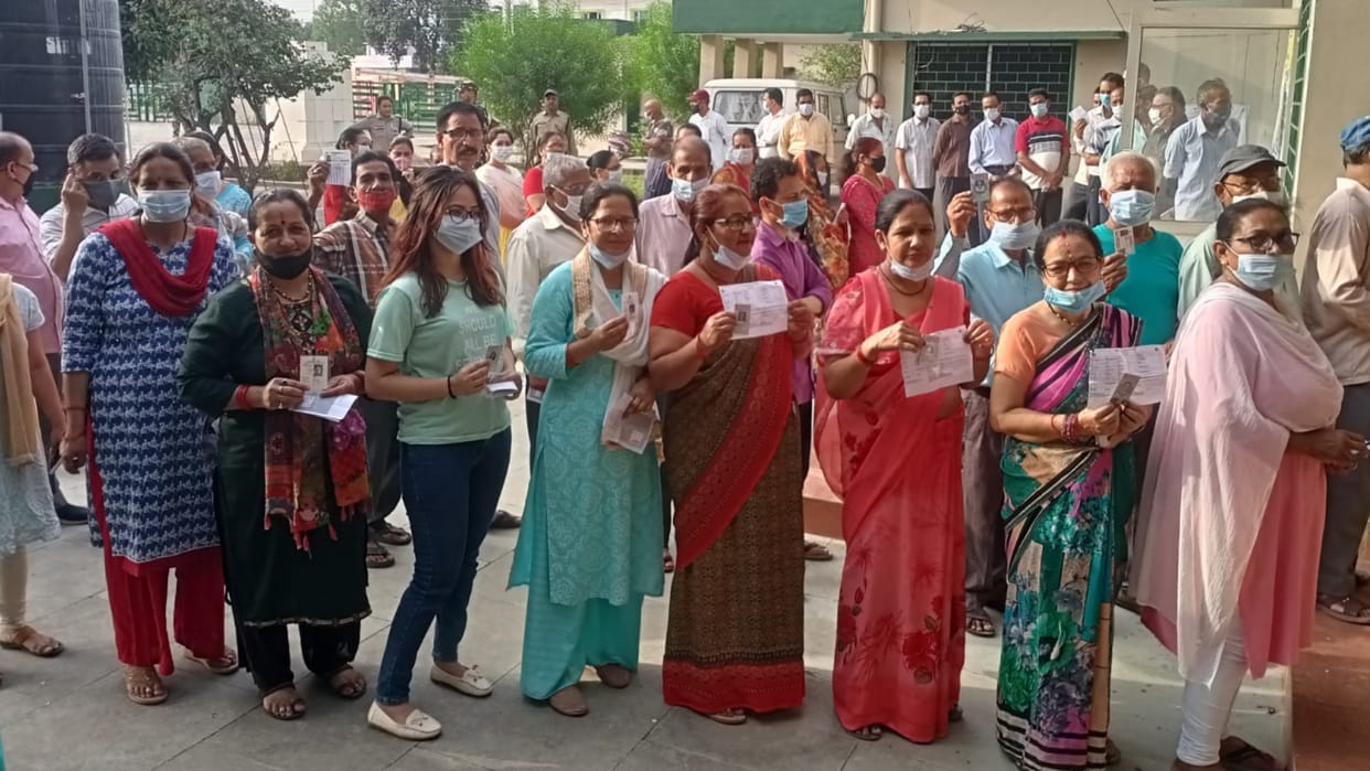 Elections: Future of opposition depends on Gujarat Polls, good results will give new energy