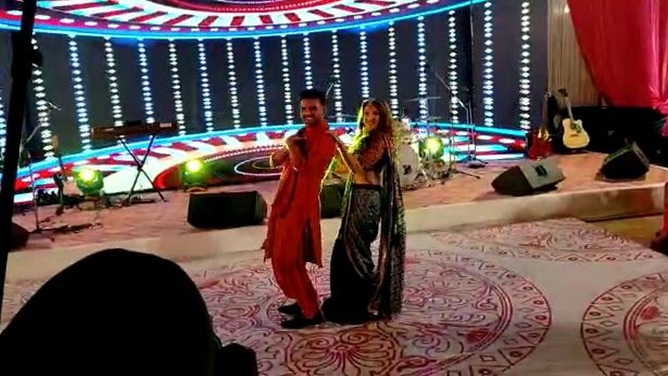 Deepak Chahar Jaya Bhardwaj wedding today in agra Deepak Chahar dance in sangeet ceremony