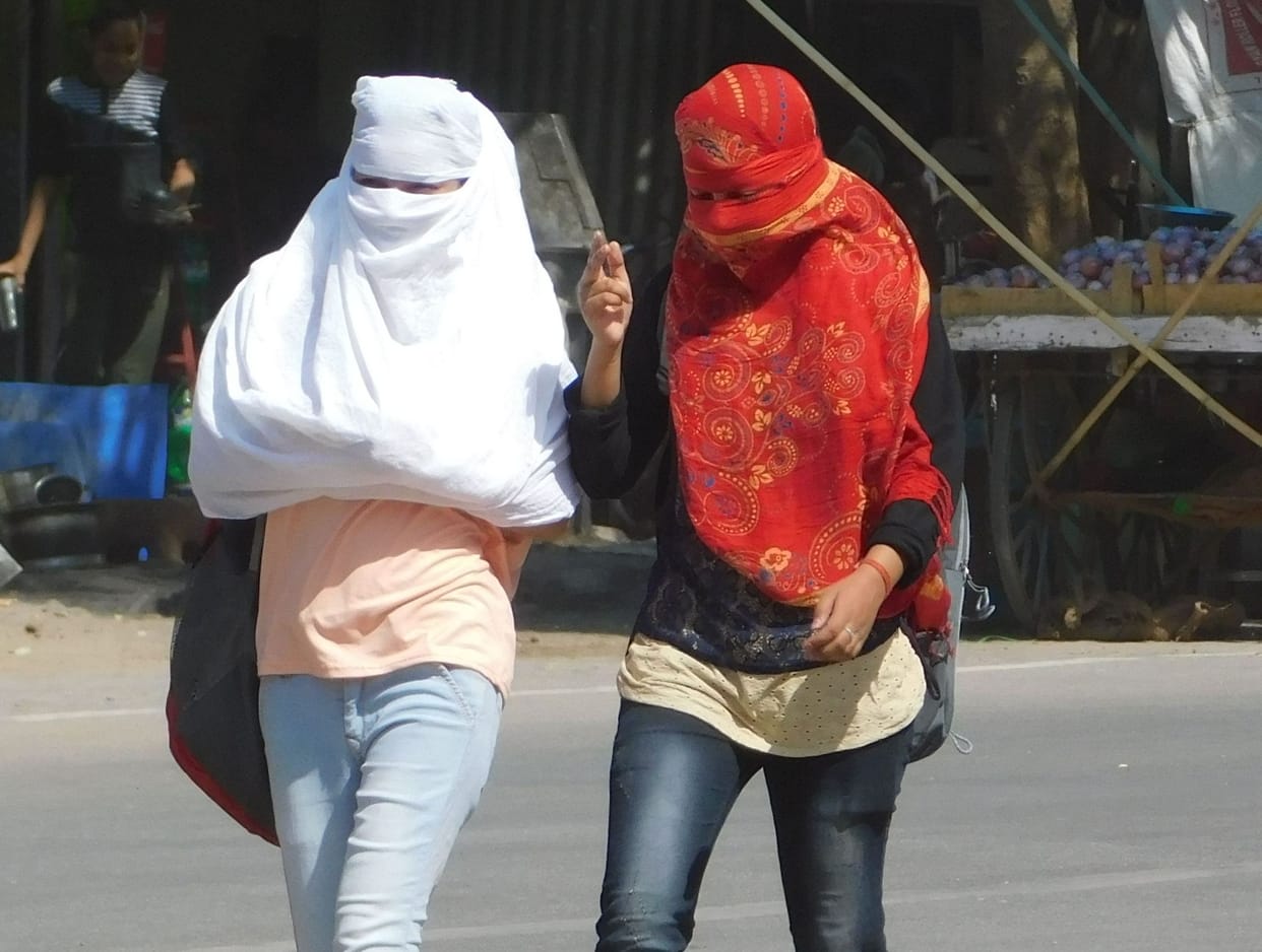 Then the temperature reached 44 degree Celsius, the heat made it miserable