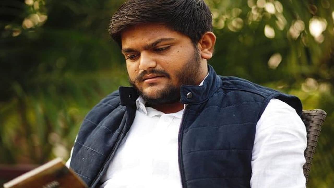 Hardik Patel Will Join BJP Know His Full Details, Controversies, and Statements Against BJP in 10 Points