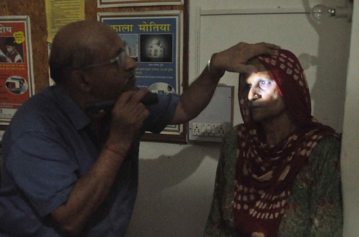 Patients were suffering due to the failure of the lights in the civil hospital