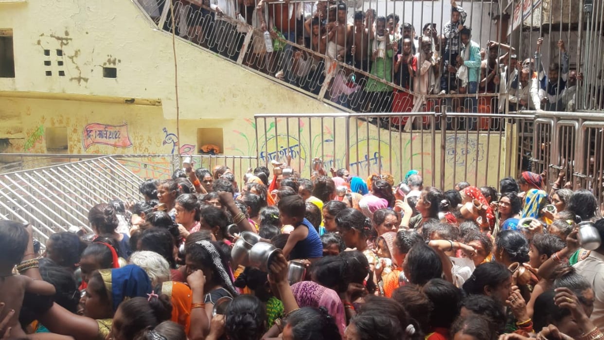 Chhatarpur: Devotees gathered in Jatashankar Dham, about 1 lakh devotees visited on Somvati Amavasya