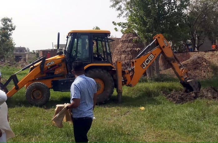 Bulldozer of administration ran in Dabhedi Khurd, Khandravali and Aldi