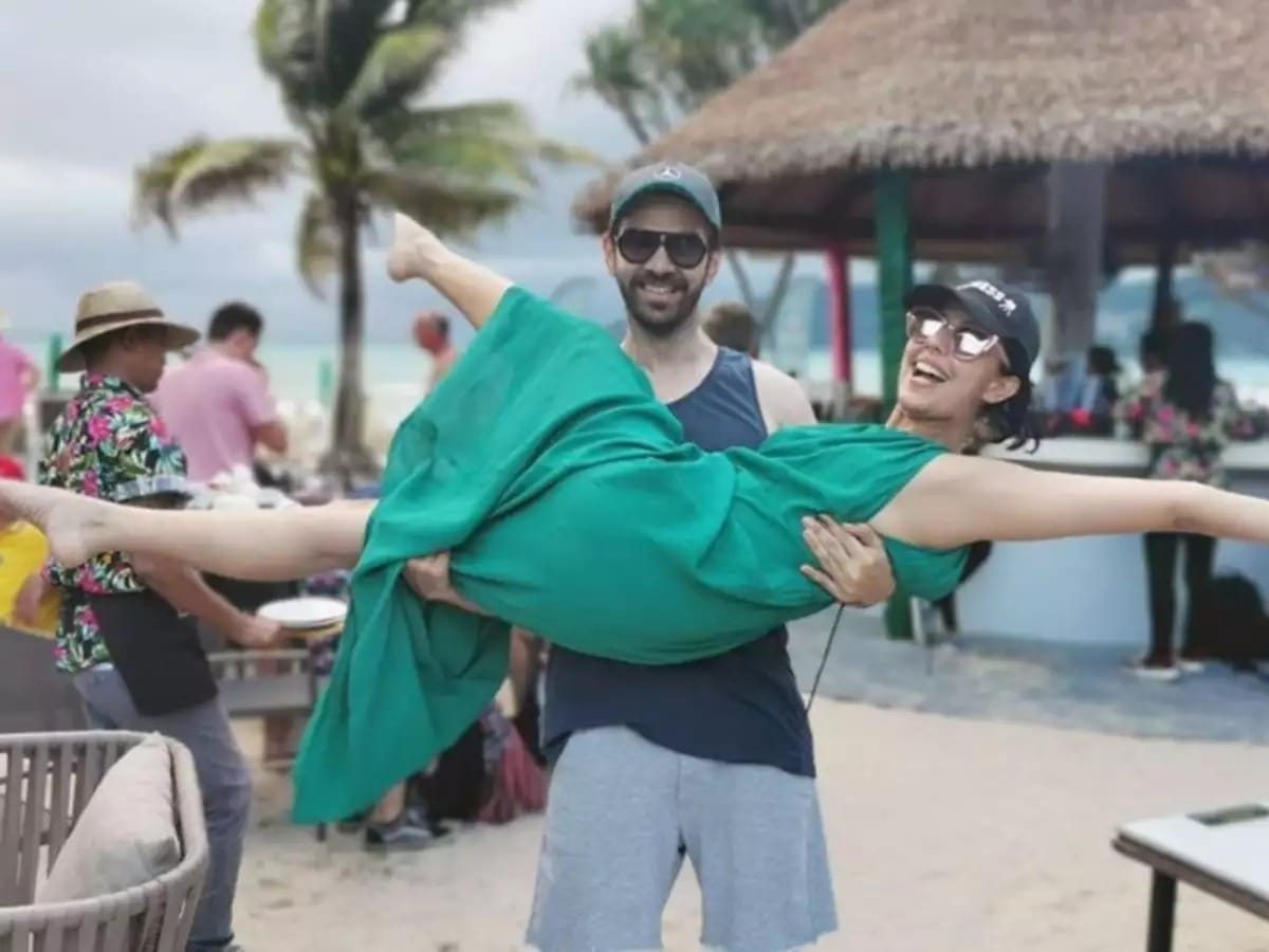 Wedding Bells: Actor Karan V Grover got married with long time girlfriend Poppy Jabbal