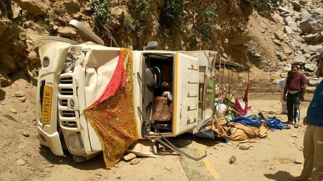 Road accident in Kishtwar padar two killed 6 injured