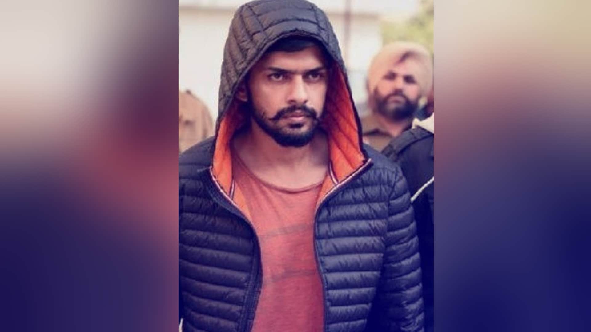 Lawrence Bishnoi had made a plan to kill Salman khan with a rifle , police failed the conspiracy