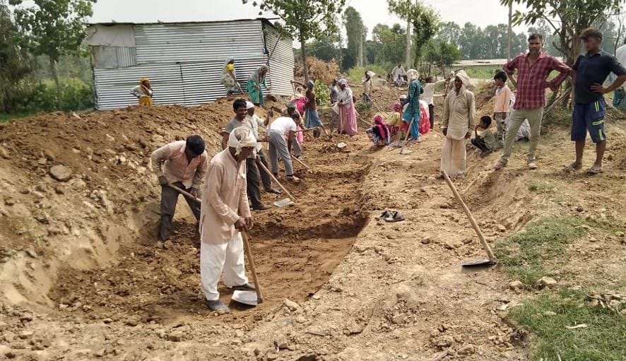 Shahabpura Umrao Panchayat is getting beautification of pond lake