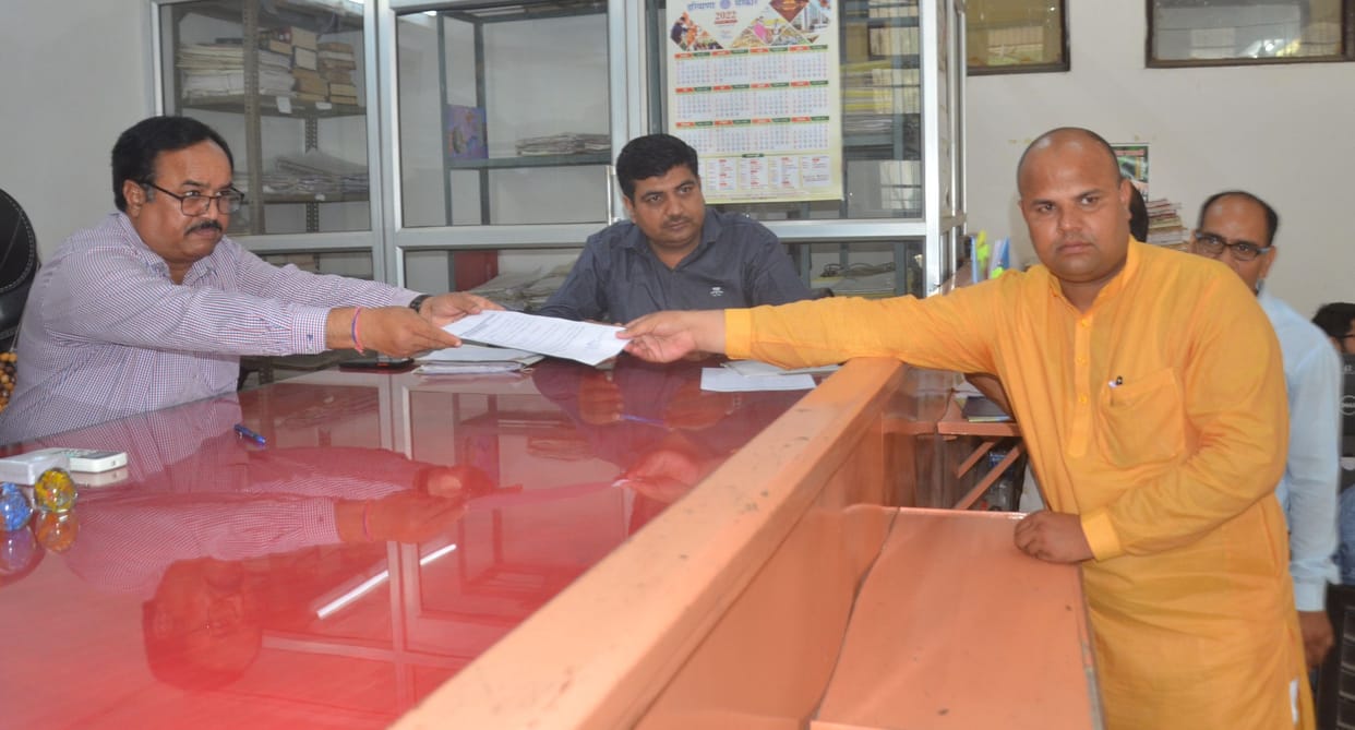 Municipal elections: 30 took nomination forms in two days, only two submitted