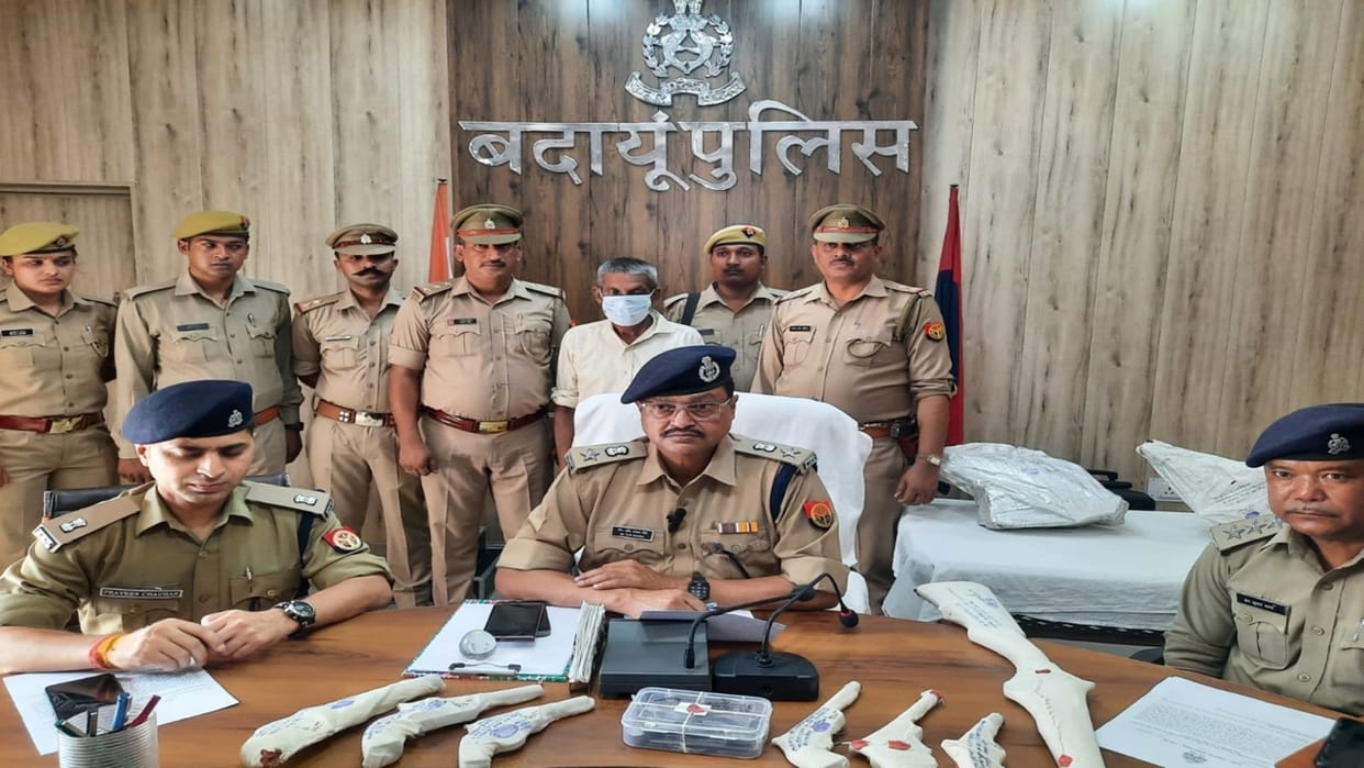 police caught an accused with an illegal weapon under Operation Paatal in Badaun