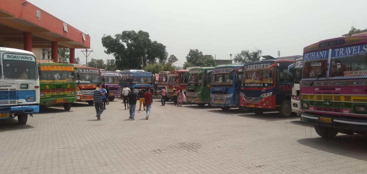 hrtc buses went to simla railly and people facing problem in ponta sahib