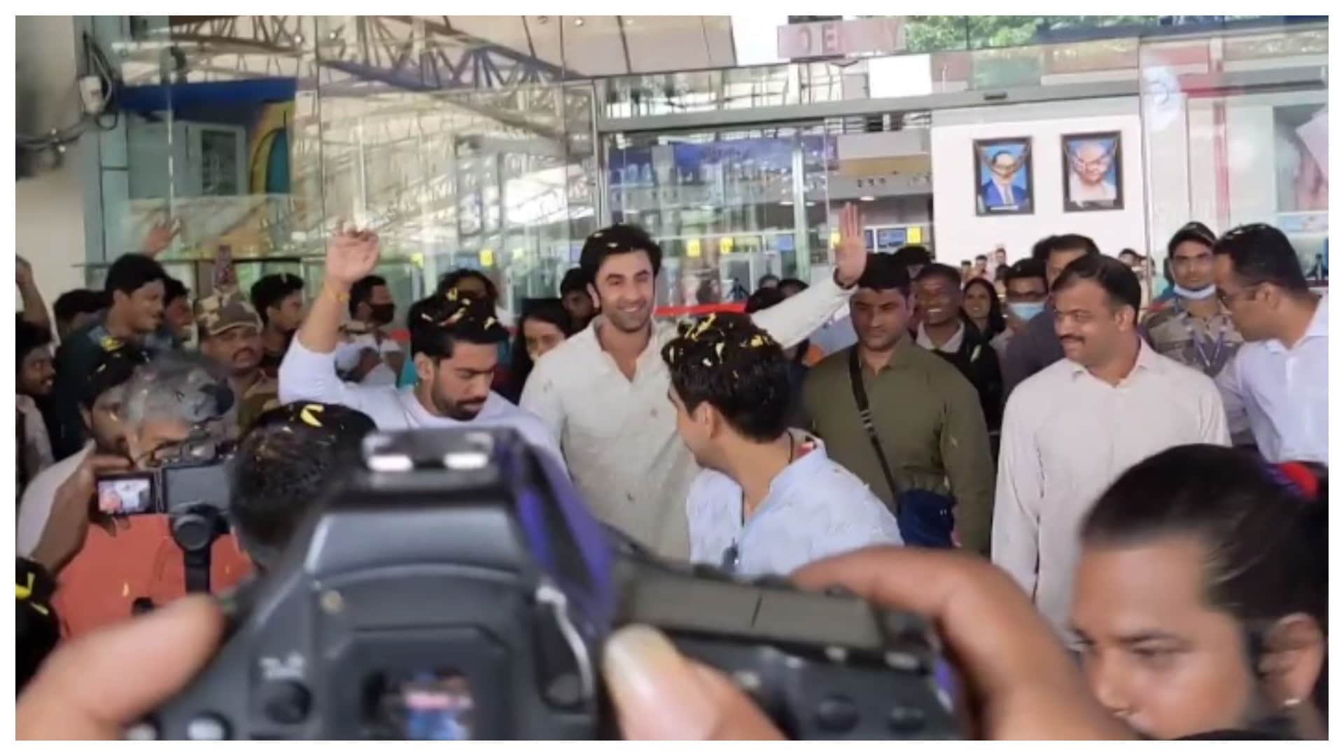 Brahmastra Ranbir Kapoor Ayan Mukerji and SS Rajamouli received grand welcome at Visakhapatnam