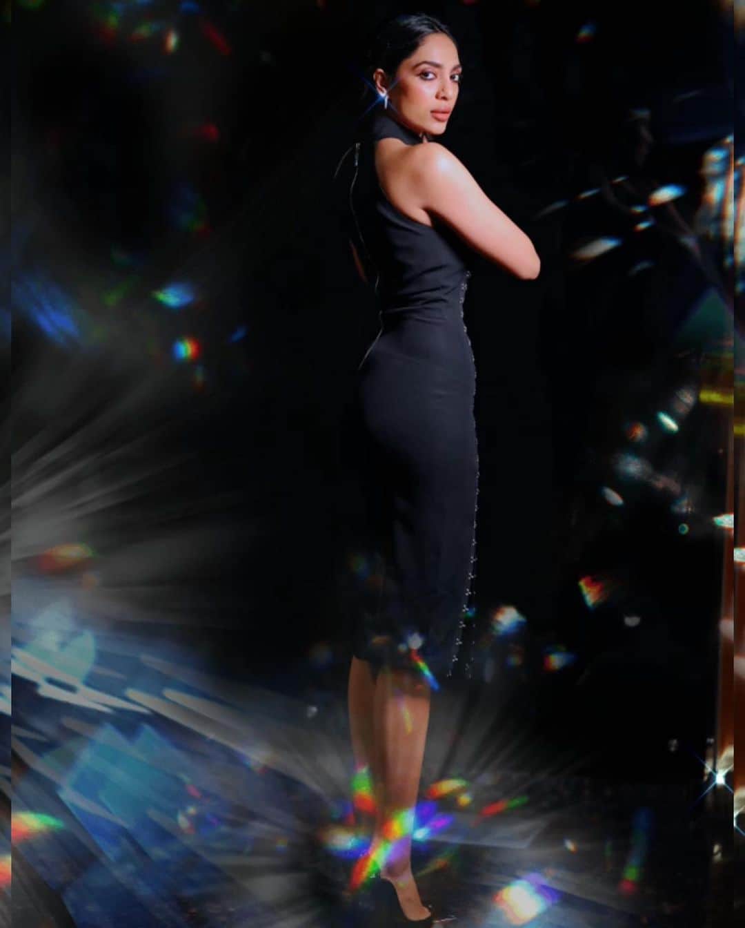Sobhita Dhulipala Birthday Special Fashion Style See 10 Glamours Photos