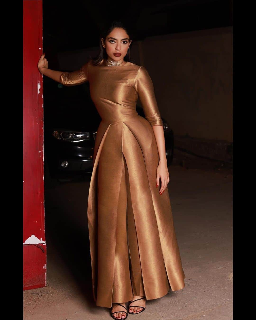 Sobhita Dhulipala Birthday Special Fashion Style See 10 Glamours Photos