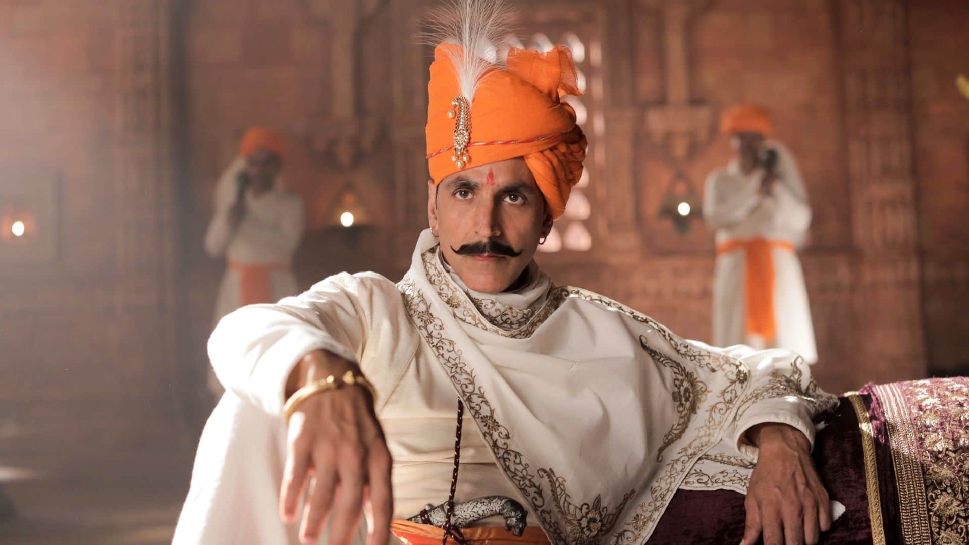 Samrat Prithviraj Vs Vikram Vs Major: Kamal Haasan Vikram leads in advance booking akshay kumar starrer and Adivi Sesh Major fall behind