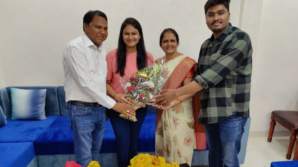 UPSC Result 2021: Indore won the UPSC, Utkarsh got the fifth rank, Ananya, Shraddha also got success