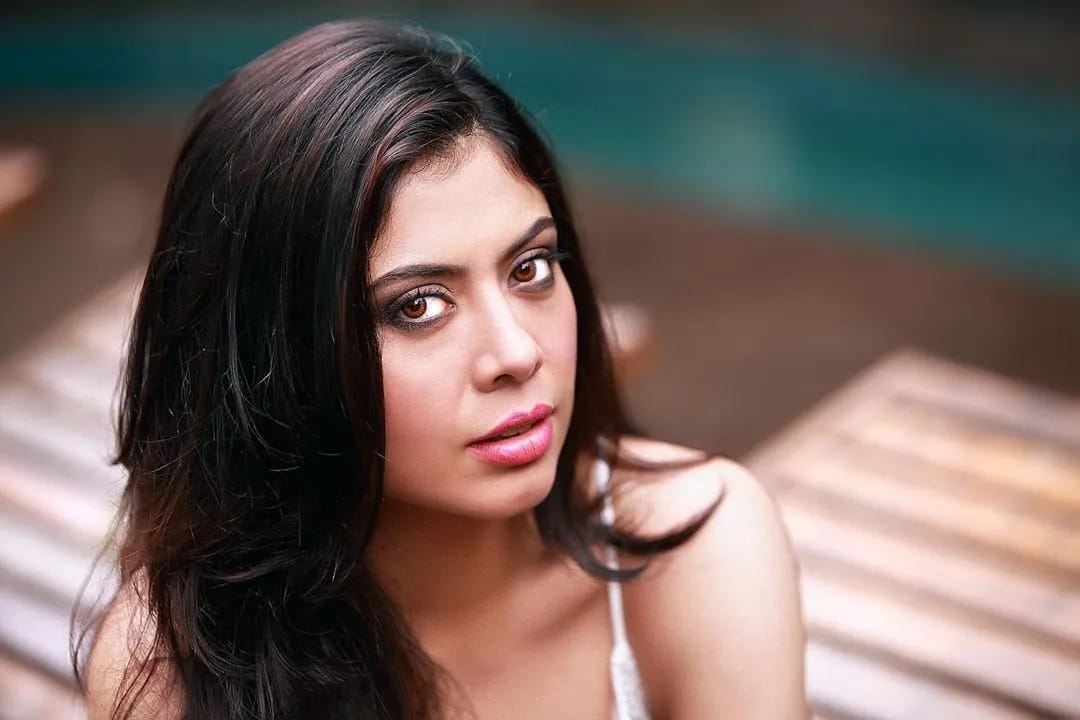 Aashram 3 Web Series Actress Anurita Jha Intimate Scene News in Hindi