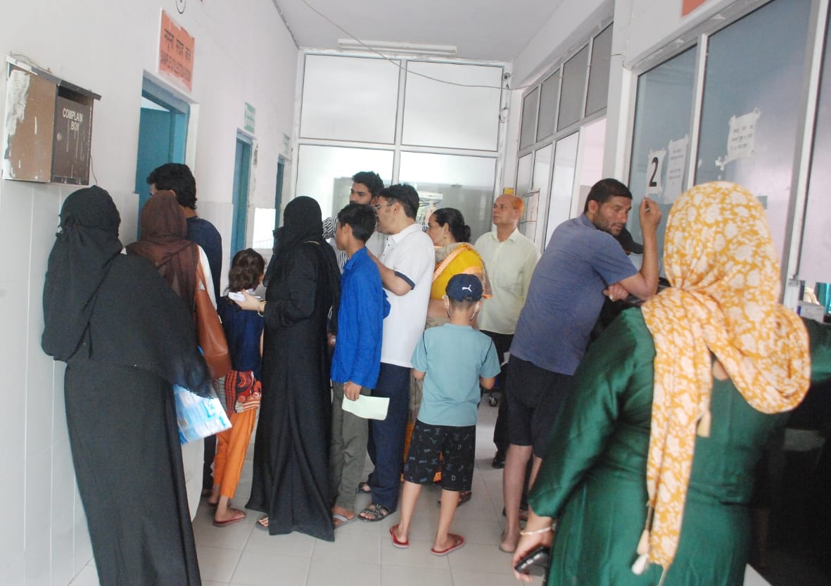 Machine software blew up, blood test started at ten o'clock in the district hospital