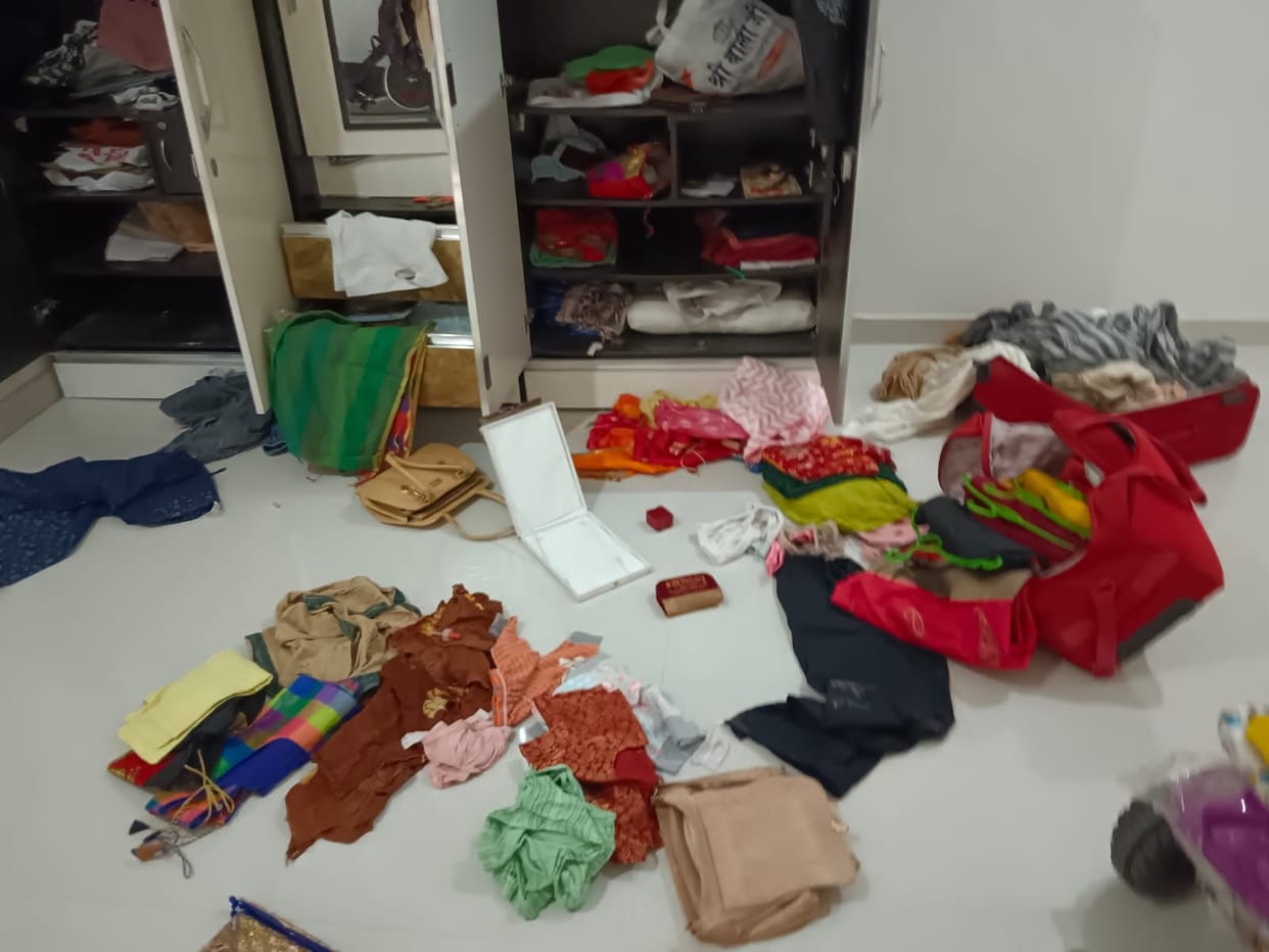 Lakhs stolen from bike showroom and house