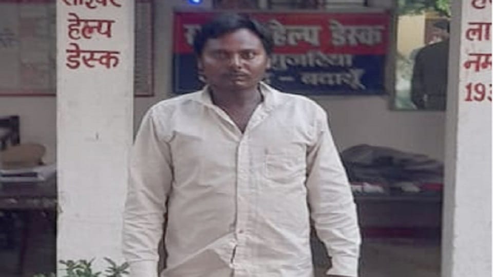 husband strangled his wife to death