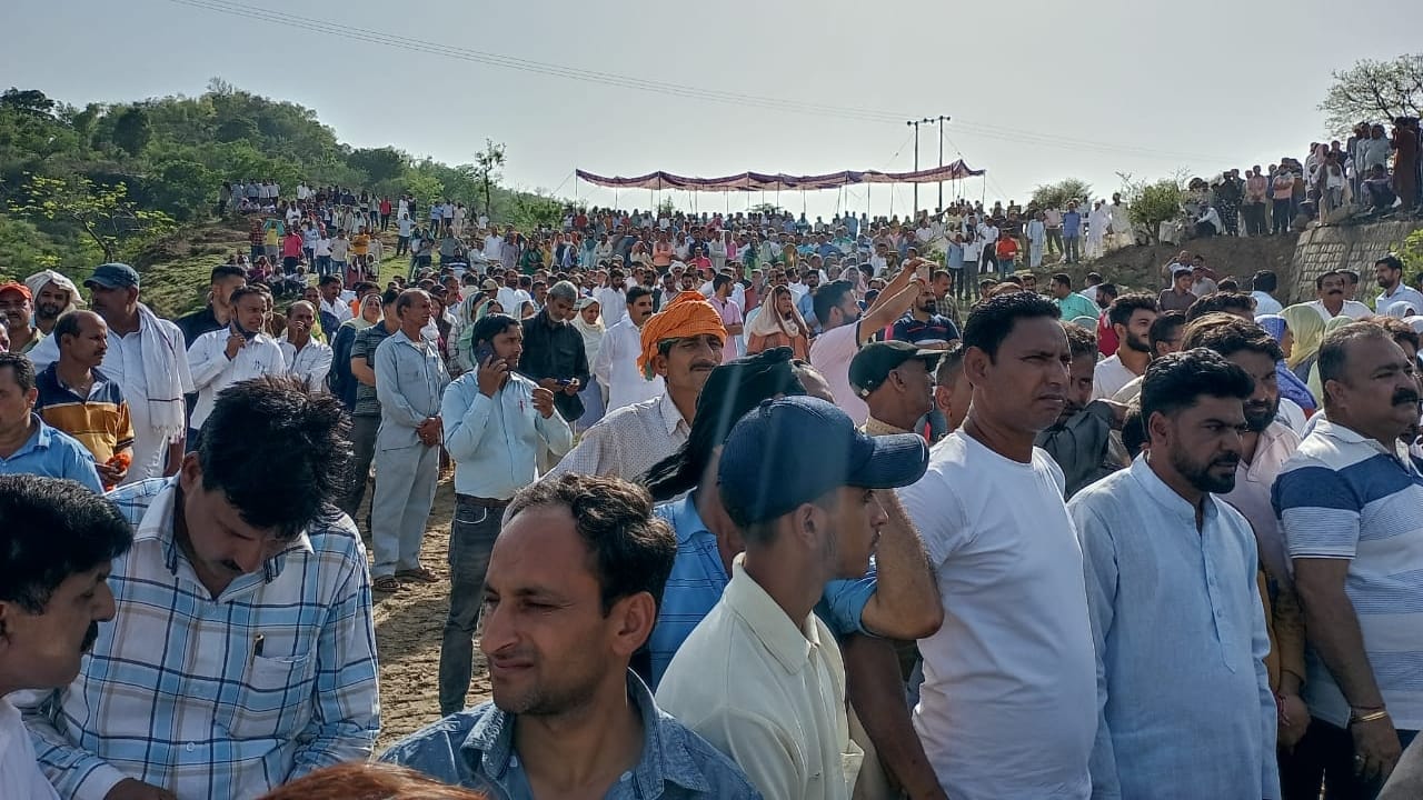 Jammu kashmir Panthers party Founder Prof Bhim Singh cremation held at ramnagar udhampur jammu