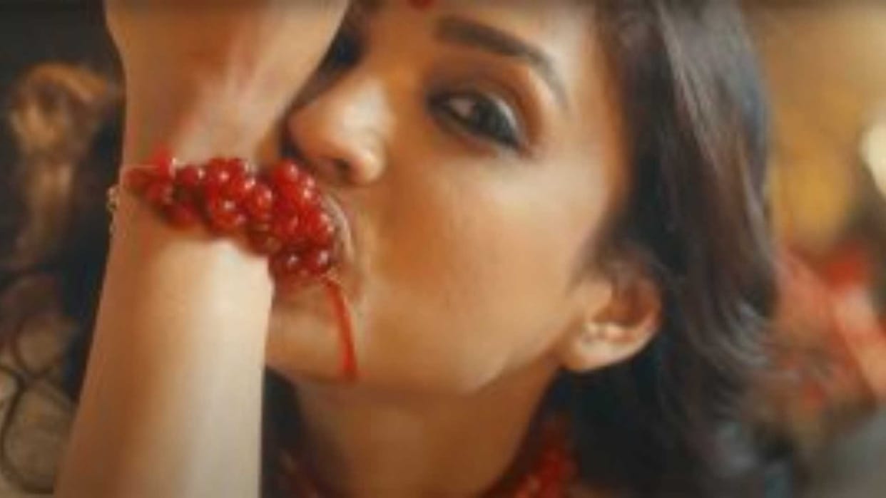 Viral Ad on Indian Woman Pregnancy Advertisement Urged Mother to Include Iron Diet News in Hindi